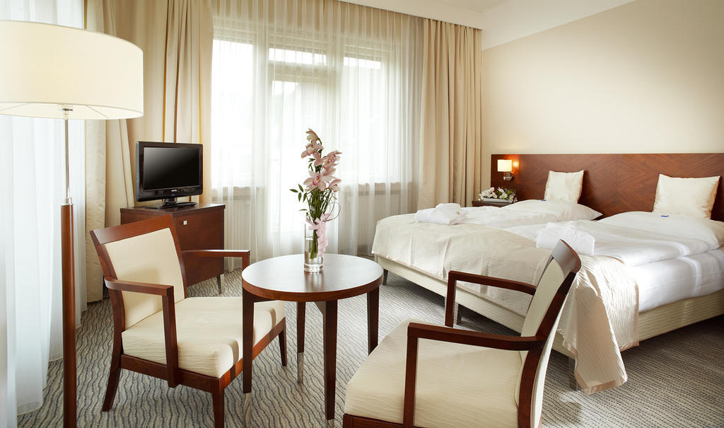 Alexandria Spa & Wellness Hotel Luhačovice Quarto foto